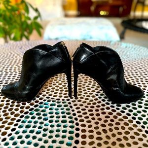 Nine West genuine leather high heel booties, size 9, but fits like 8.5